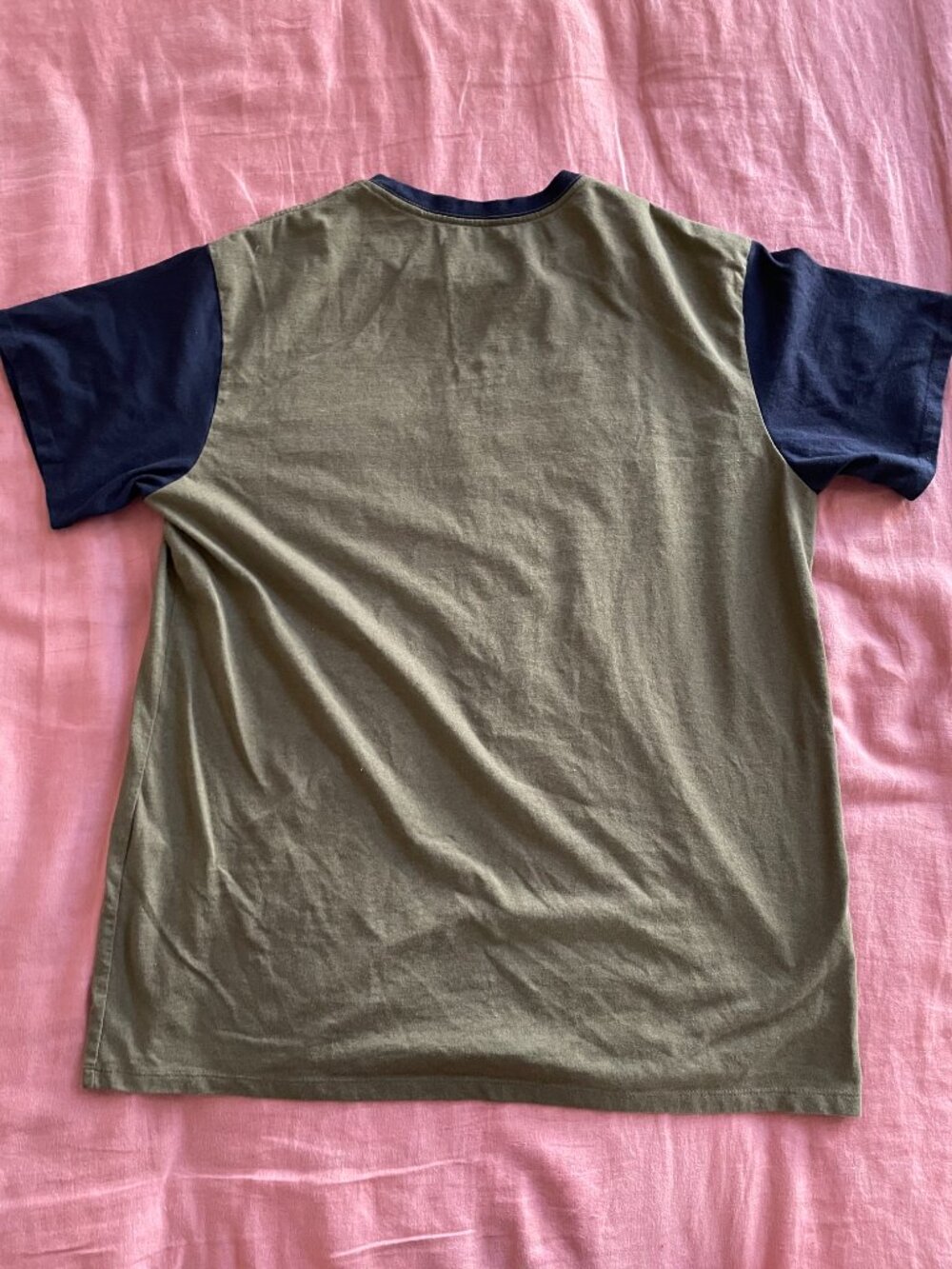 Patagonia Two Tone 'Responsibiliti-Tee' Unisex T-Shirt - Size L - Picture 8 of 9